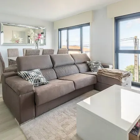 아파트 Piso En Ribeira, Primera Linea. *